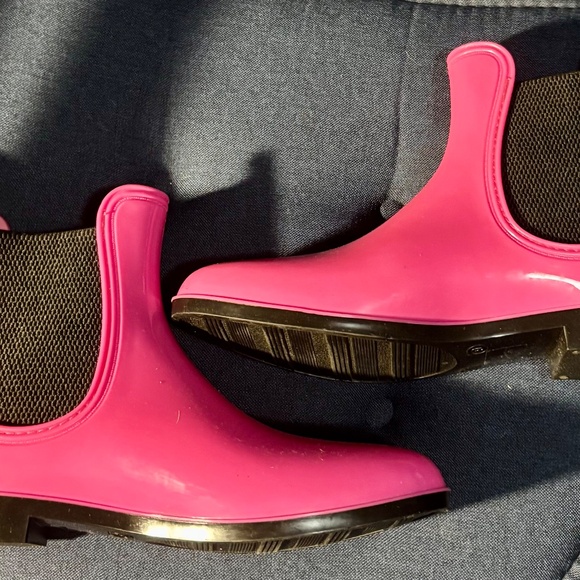 Melissa McCarthy Seven PInky Purple Pull on Rain Boots - Picture 2 of 6